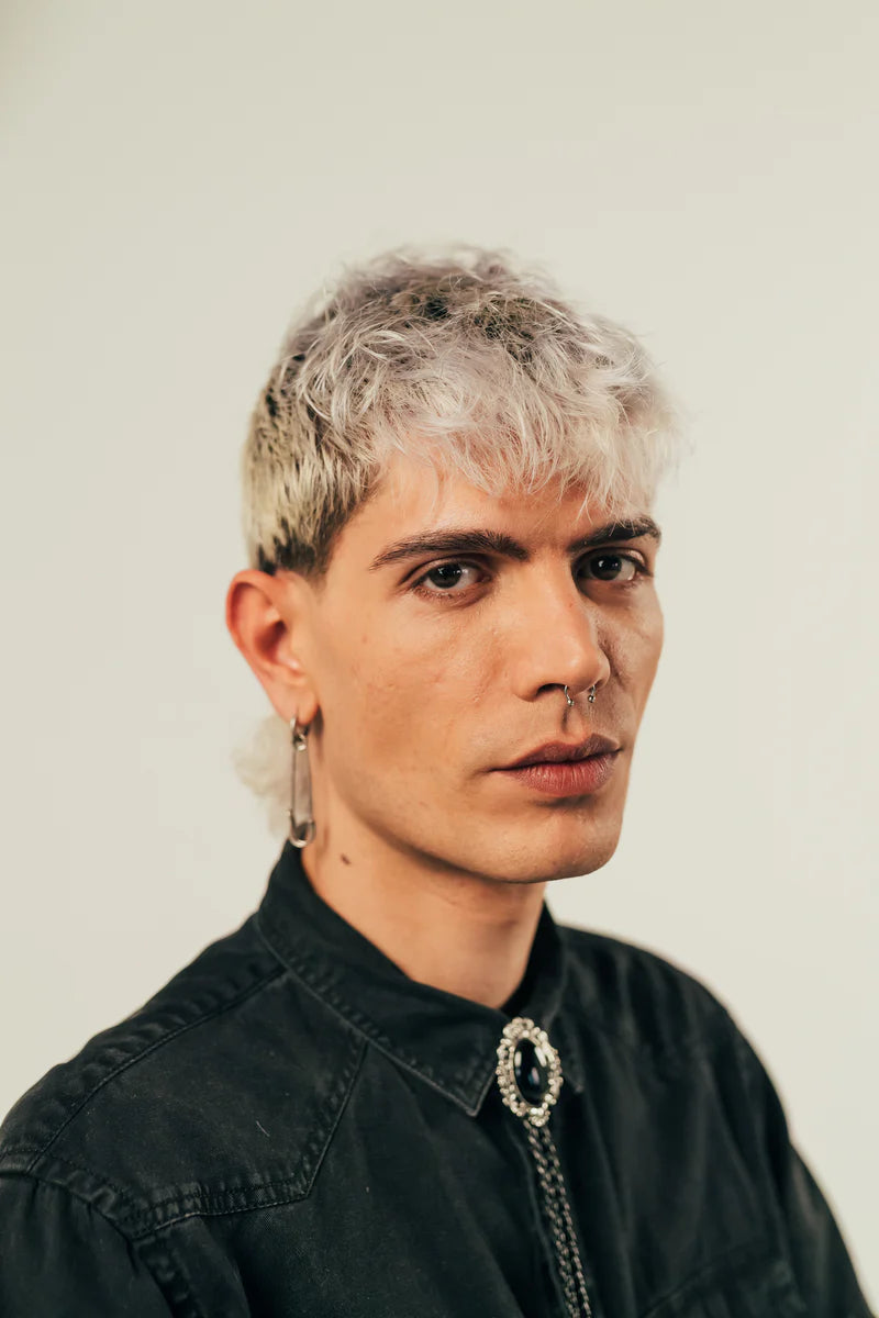 Matte wax with strong adhesion